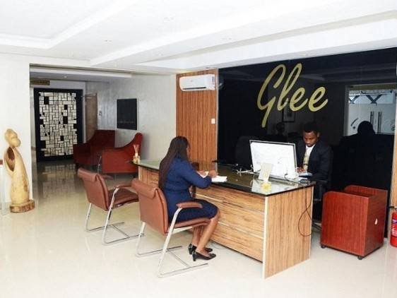 Glee Hotel And Suite